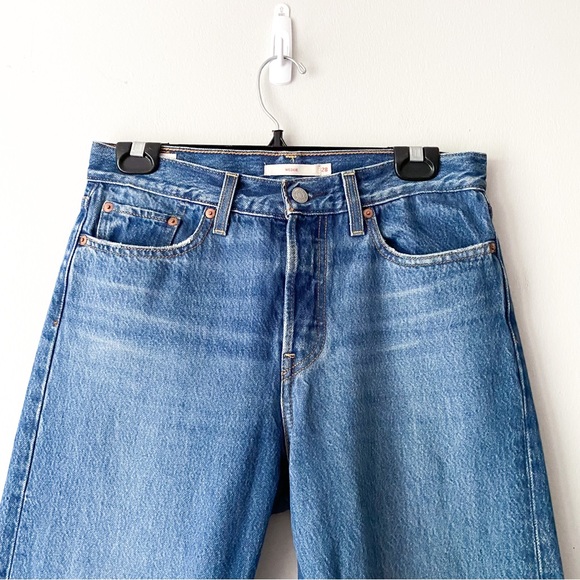 Levi's Vintage-Inspired Medium Wash Contemporary Wedgie Fit Ankle Jeans US 28 - Picture 3 of 10